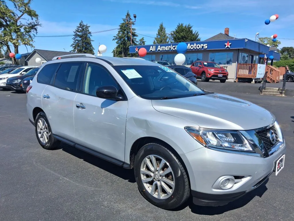 Silver 2016 Nissan Pathfinder S Sport Utility 4D for sale in Tacoma, WA