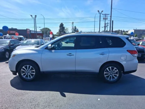 More photos of 2016 Nissan Pathfinder S Sport Utility 4D at All American Motors, WA