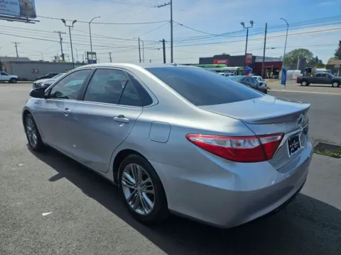 More photos of 2017 Toyota Camry Hybrid SE Sedan 4D at All American Motors, WA