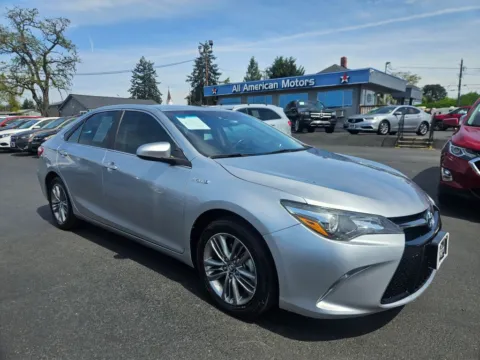 Silver 2017 Toyota Camry Hybrid SE Sedan 4D for sale in Tacoma, WA