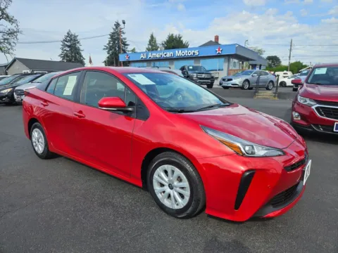 Red 2022 Toyota Prius LE Hatchback 4D for sale in Tacoma, WA