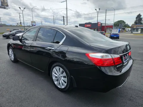 More photos of 2015 Honda Accord EX-L Sedan 4D at All American Motors, WA