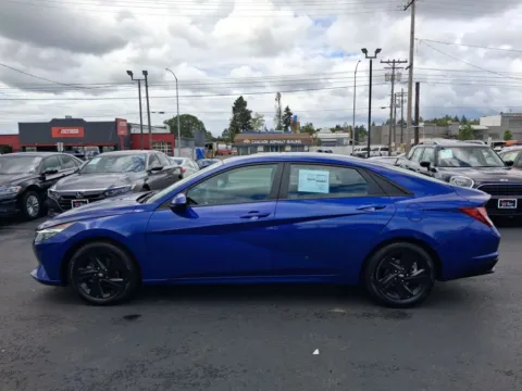 More photos of 2022 Hyundai Elantra SEL Sedan 4D at All American Motors, WA
