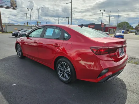 More photos of 2022 Kia Forte LXS Sedan 4D at All American Motors, WA