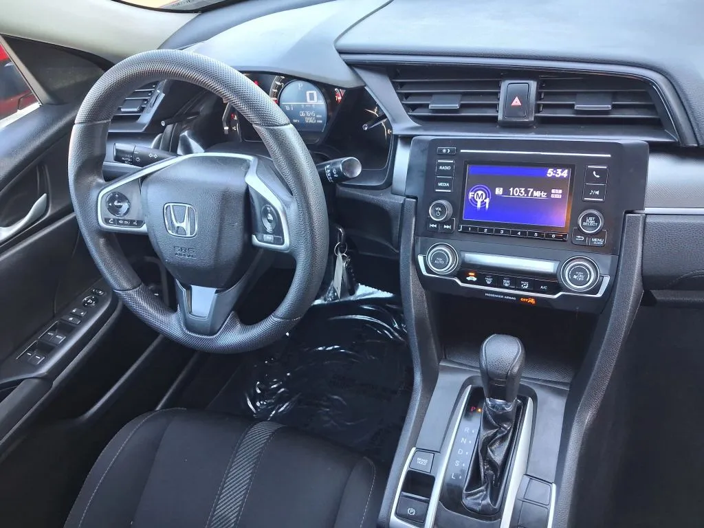 Honda Civic photo 25