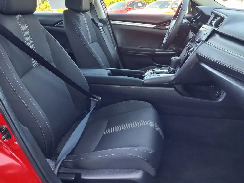 Honda Civic photo 23