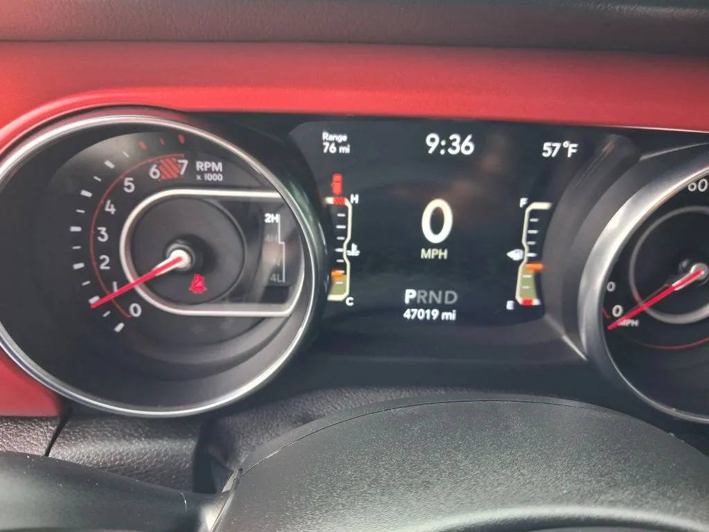 Jeep Wrangler photo 22
