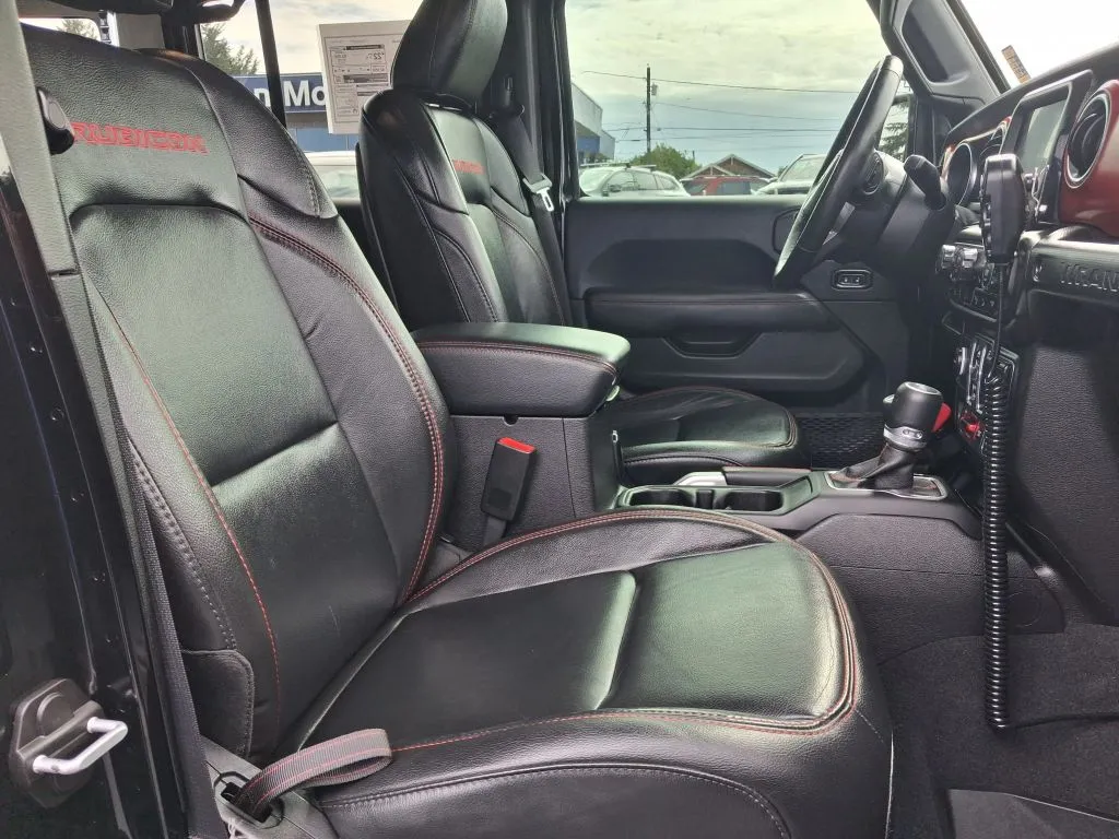 Jeep Wrangler photo 11