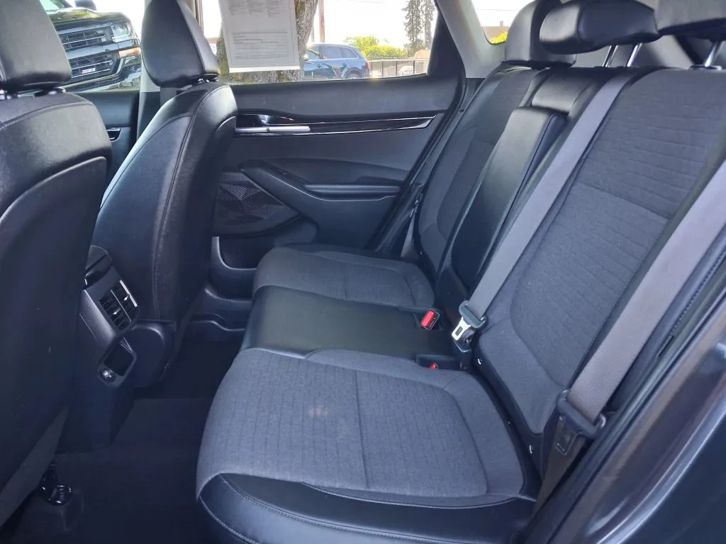 Kia Seltos photo 18