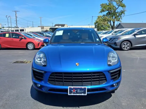 Photos of 2017 Porsche Macan S Sport Utility 4D for sale in Tacoma, WA at All American Motors