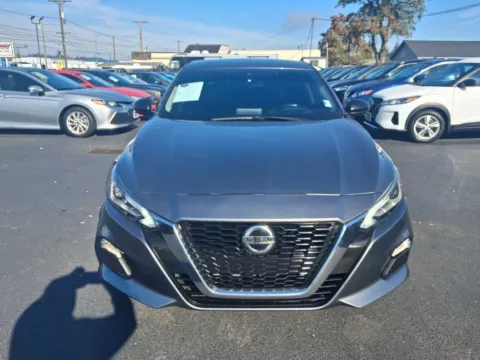 Photos of 2020 Nissan Altima 2.5 SR Sedan 4D for sale in Tacoma, WA at All American Motors