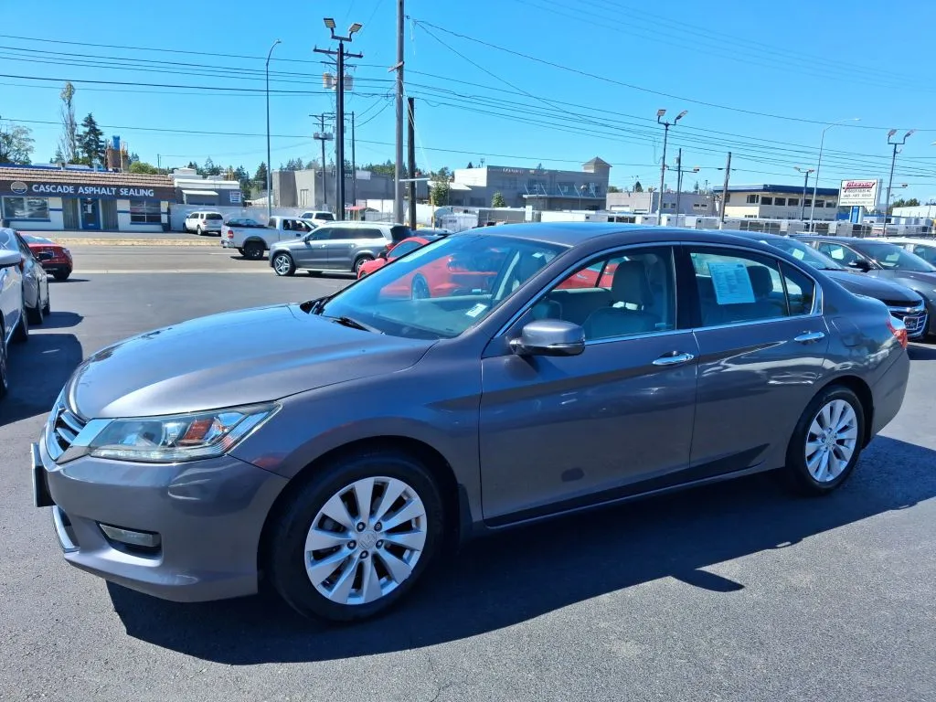 Honda Accord photo 3