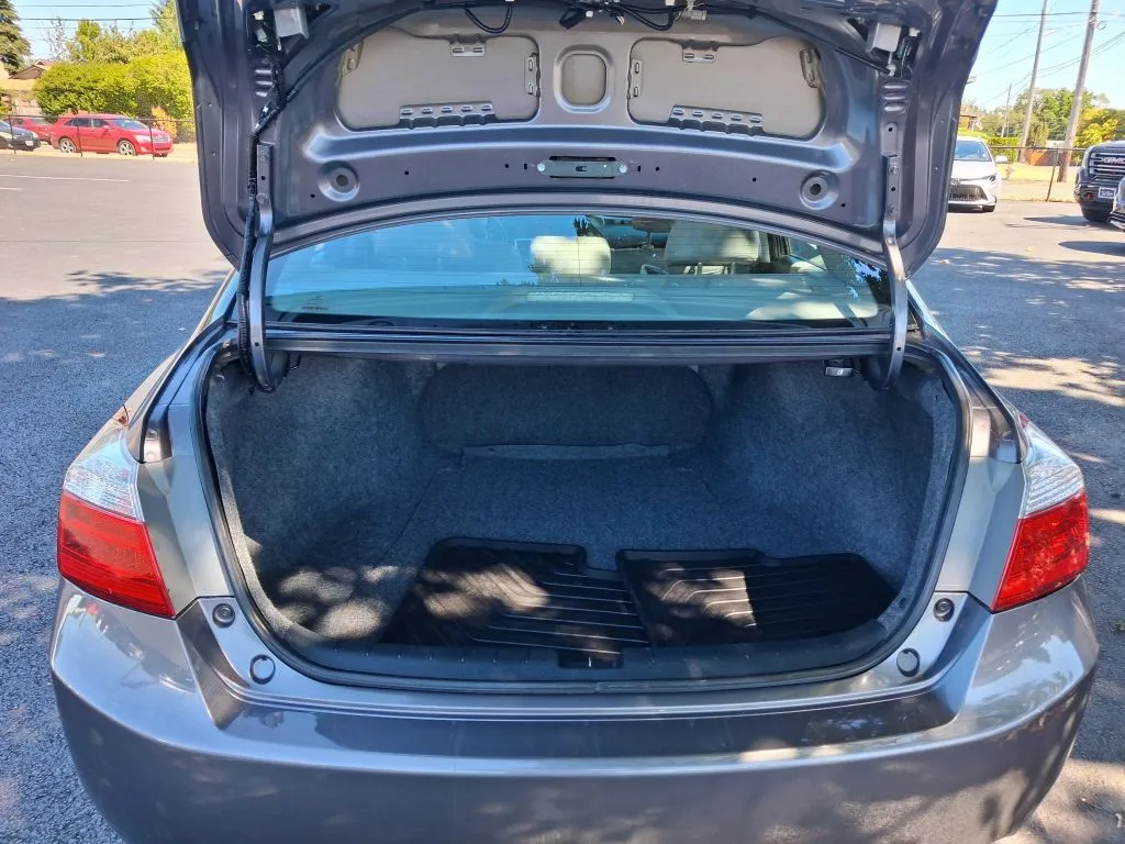 Honda Accord photo 18