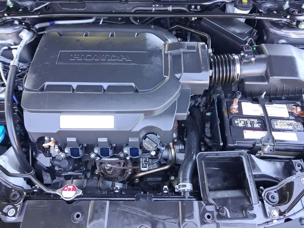 Honda Accord photo 21