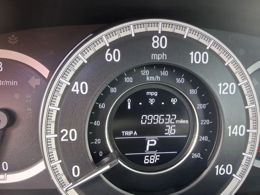 Honda Accord photo 18