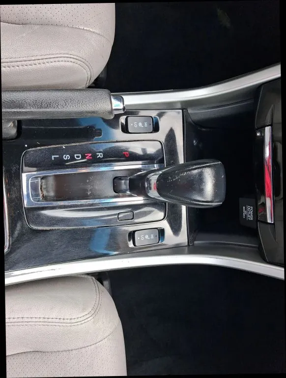Honda Accord photo 26
