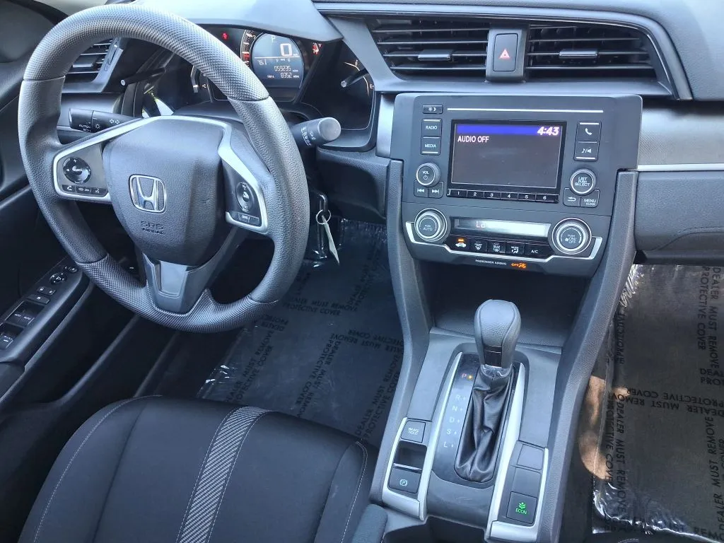 Honda Civic photo 19