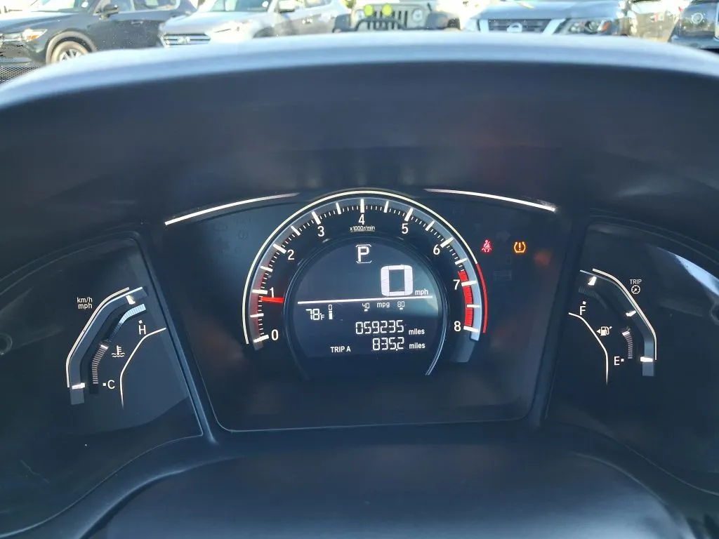 Honda Civic photo 9