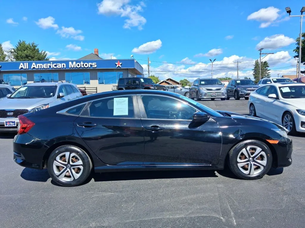 Honda Civic photo 8