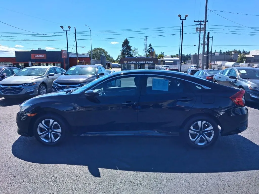 Honda Civic photo 4