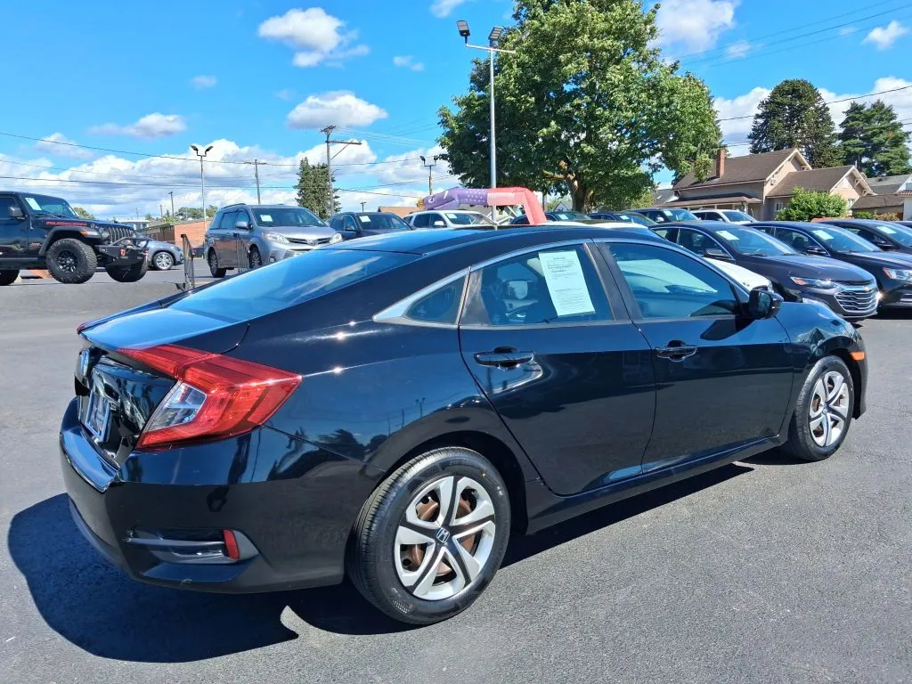Honda Civic photo 7