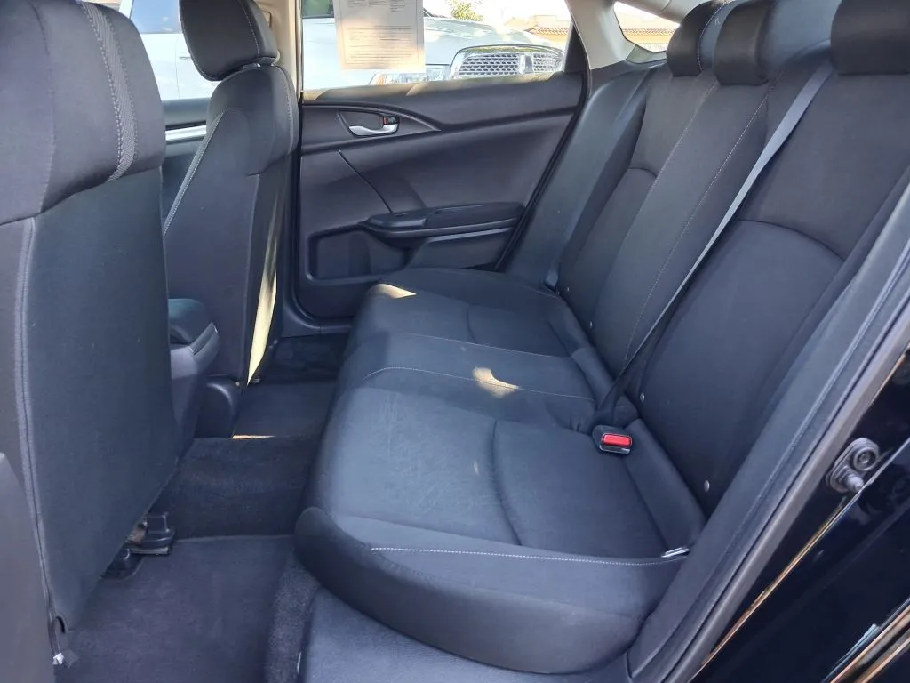 Honda Civic photo 15