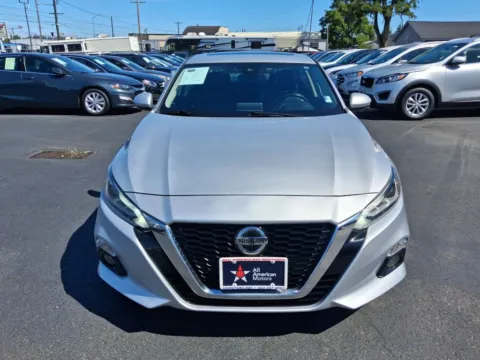 Photos of 2019 Nissan Altima 2.5 SL Sedan 4D for sale in Tacoma, WA at All American Motors