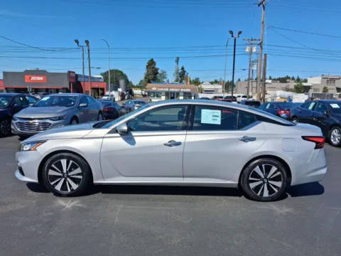 More photos of 2019 Nissan Altima 2.5 SL Sedan 4D at All American Motors, WA