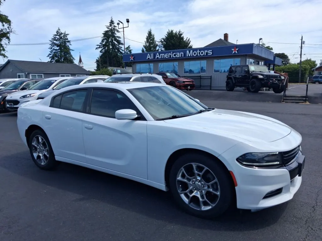 2015 Dodge Charger SXT Sedan 4D