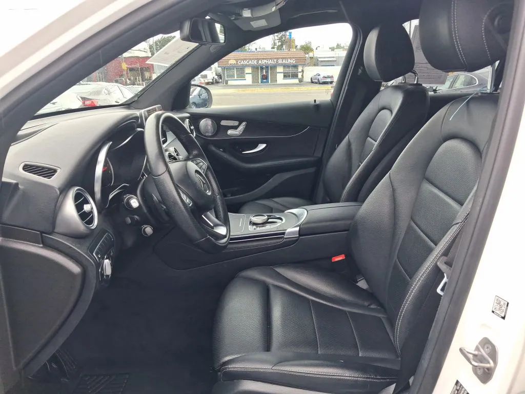Mercedes-Benz GLC photo 16