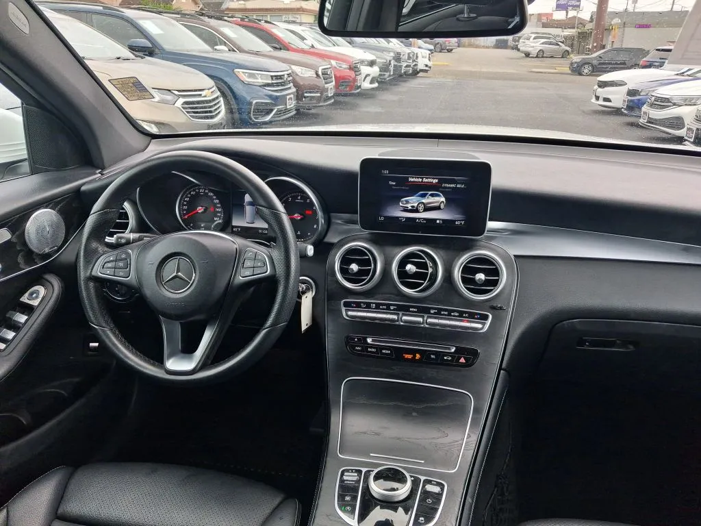 Mercedes-Benz GLC photo 14