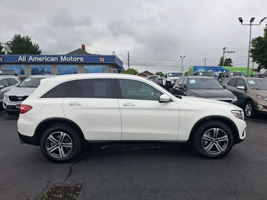 Mercedes-Benz GLC photo 11