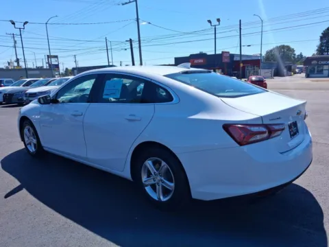 More photos of 2022 Chevrolet Malibu LT Sedan 4D at All American Motors, WA
