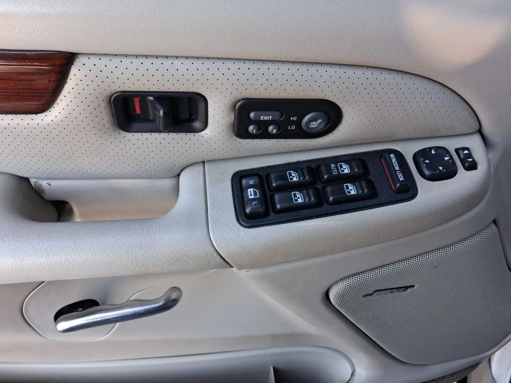Cadillac Escalade photo 18