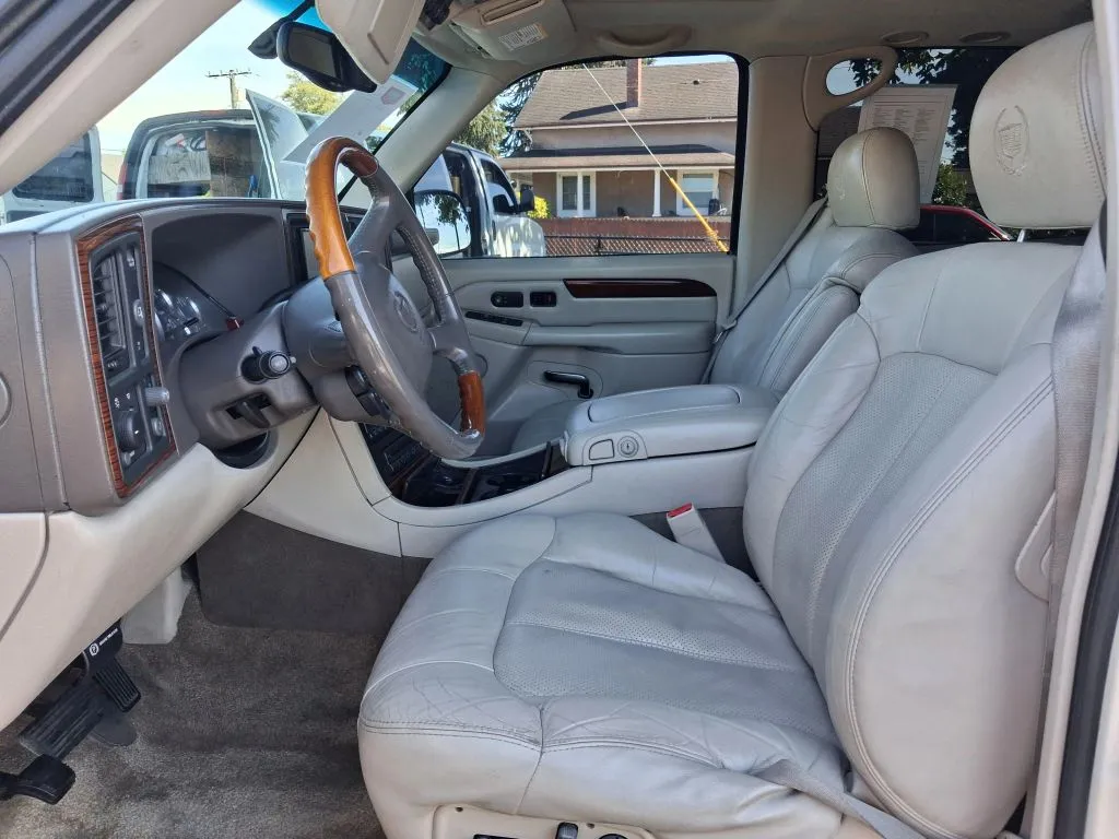 Cadillac Escalade photo 21