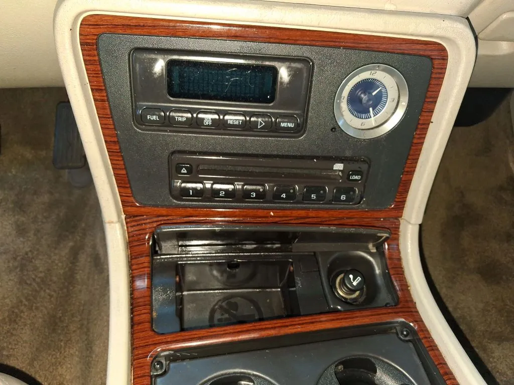 Cadillac Escalade photo 16