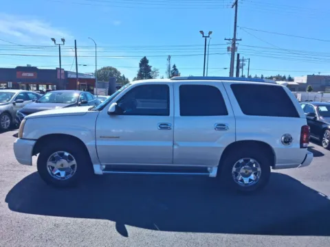 More photos of 2002 Cadillac Escalade Sport Utility 4D at All American Motors, WA