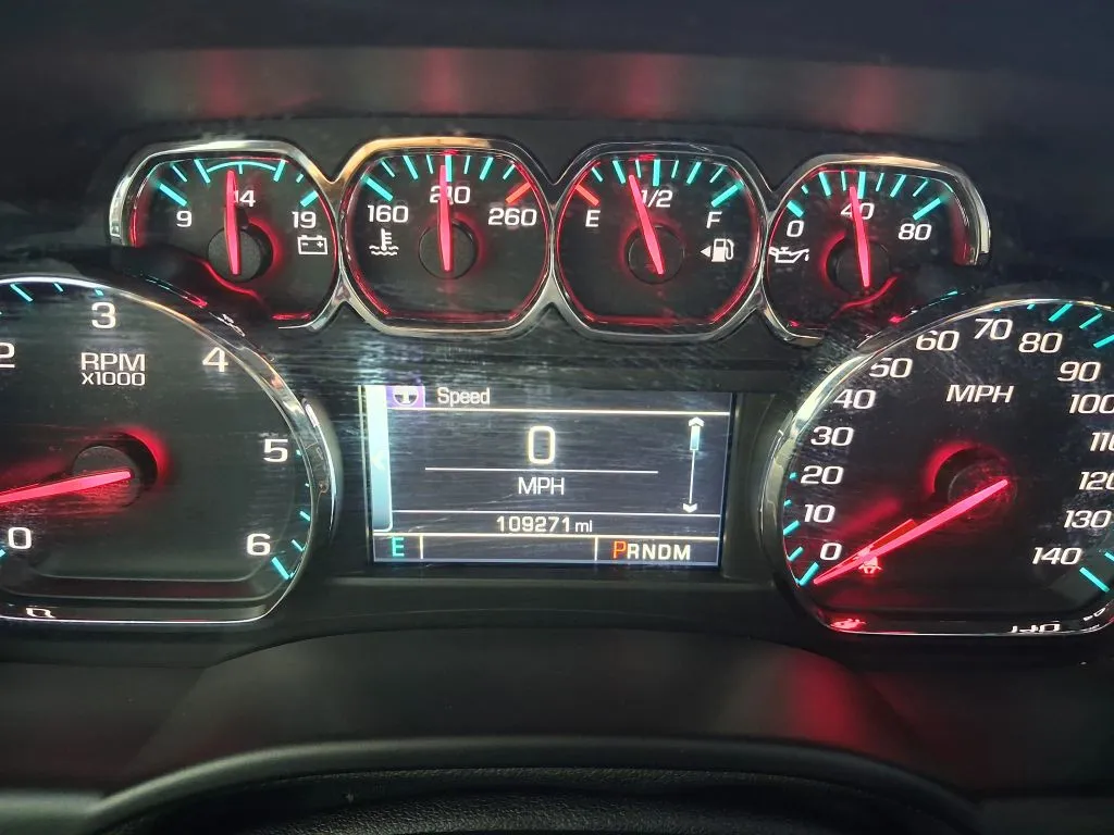 Chevrolet Tahoe photo 14