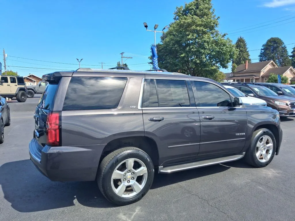 Chevrolet Tahoe photo 7
