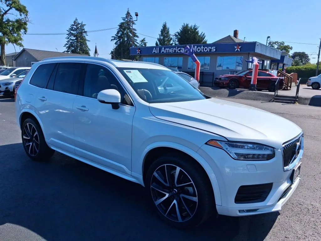 White 2021 Volvo XC90 T6 Momentum Sport Utility 4D for sale in Tacoma, WA