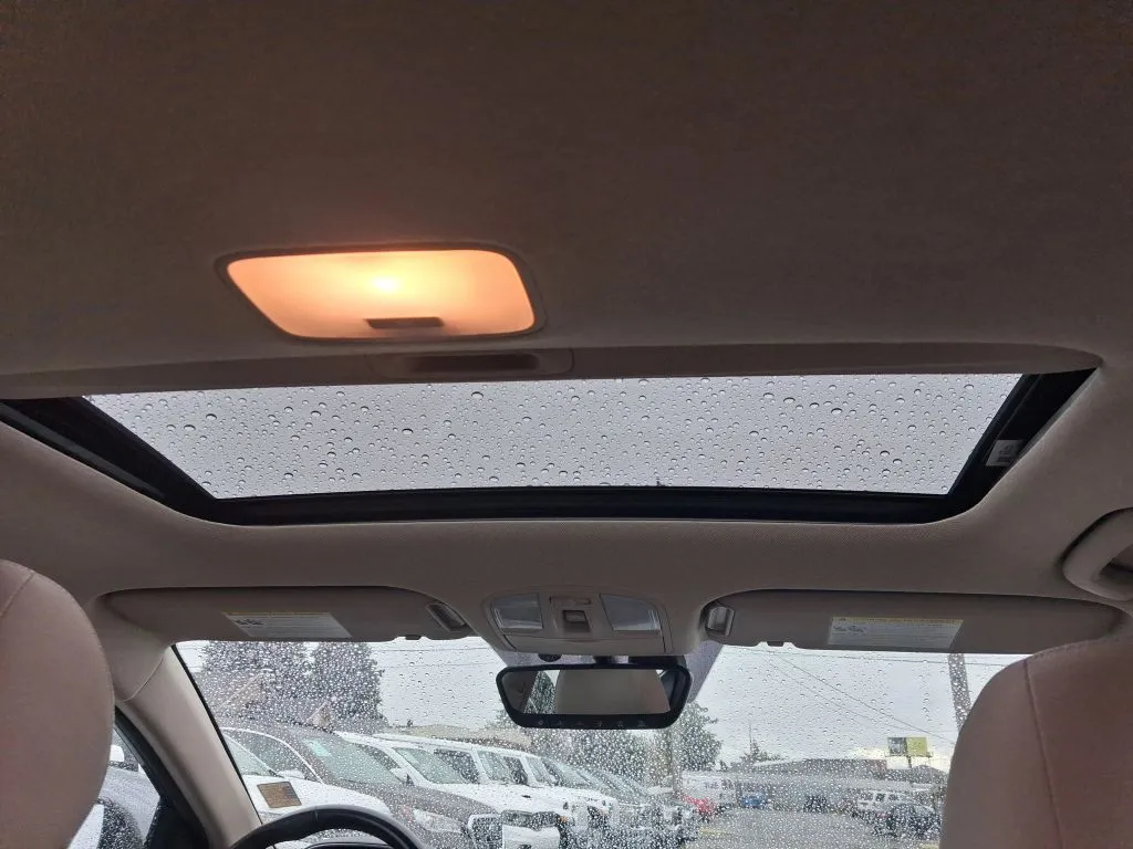 Hyundai Elantra photo 14