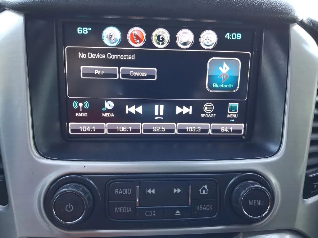 GMC Yukon XL photo 15