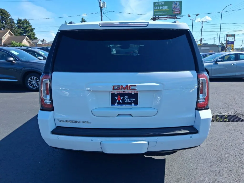 GMC Yukon XL photo 9