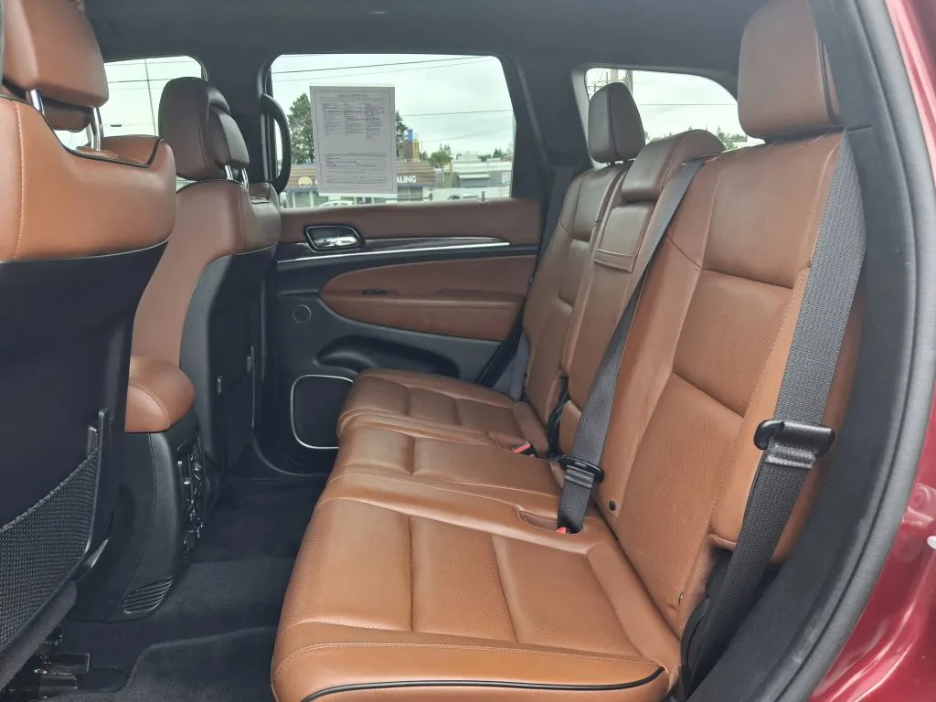 Jeep Grand Cherokee photo 16