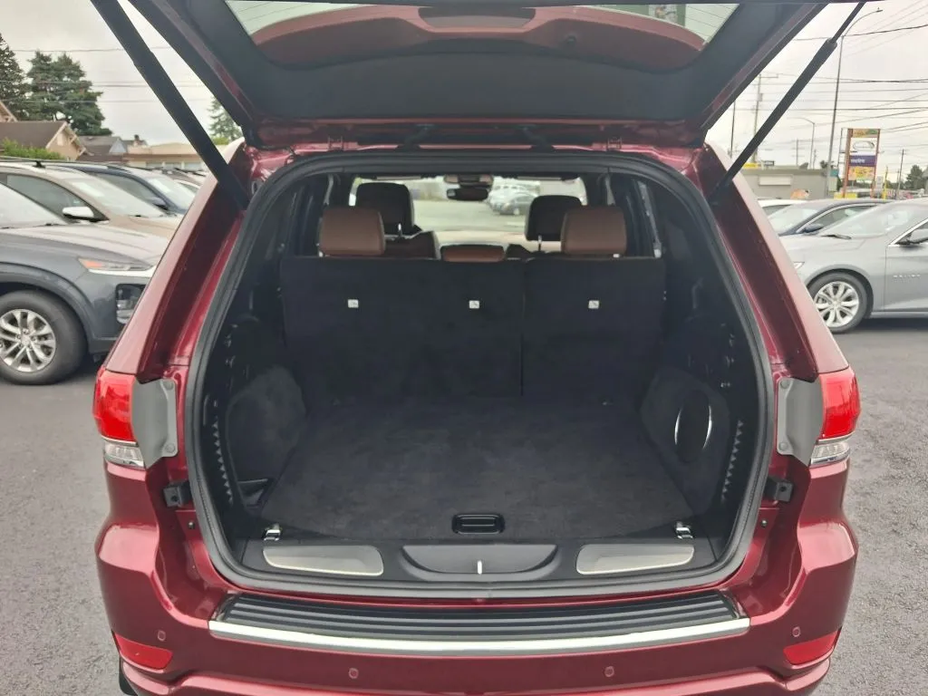 Jeep Grand Cherokee photo 15
