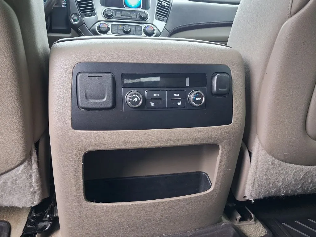 Chevrolet Tahoe photo 21