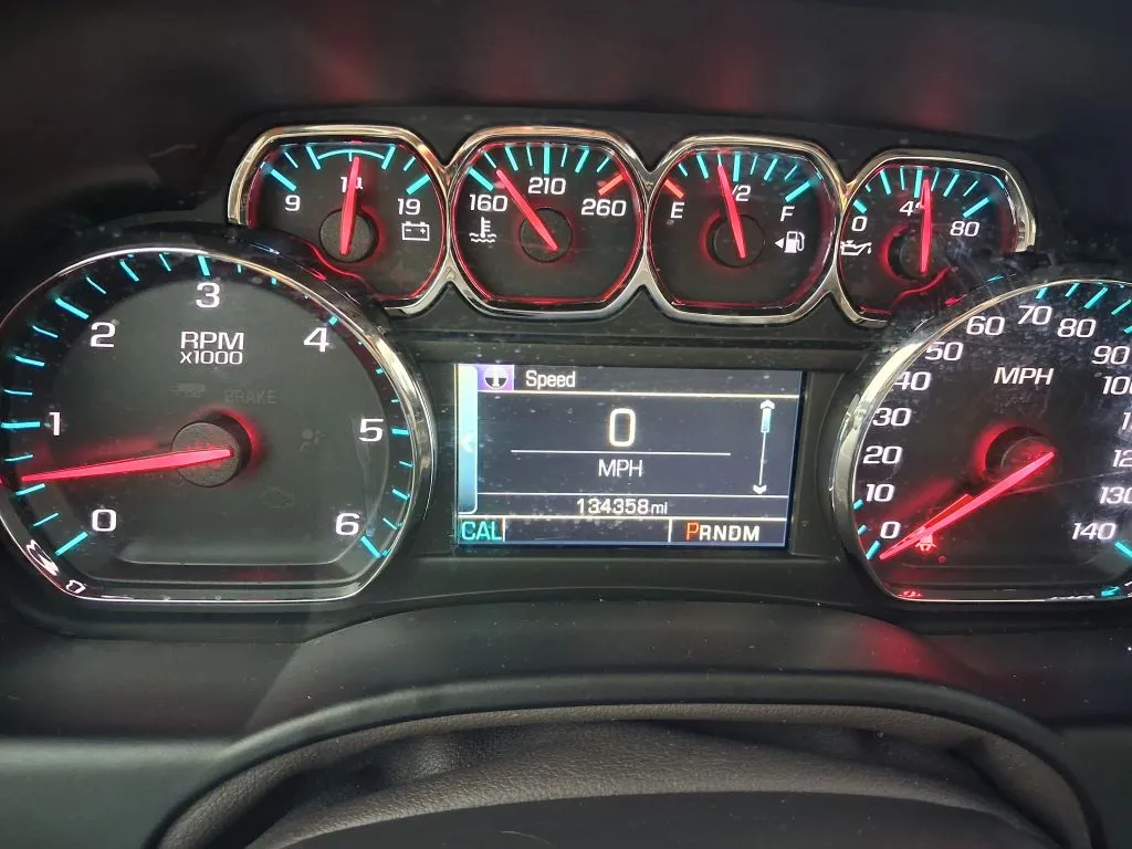 Chevrolet Tahoe photo 28