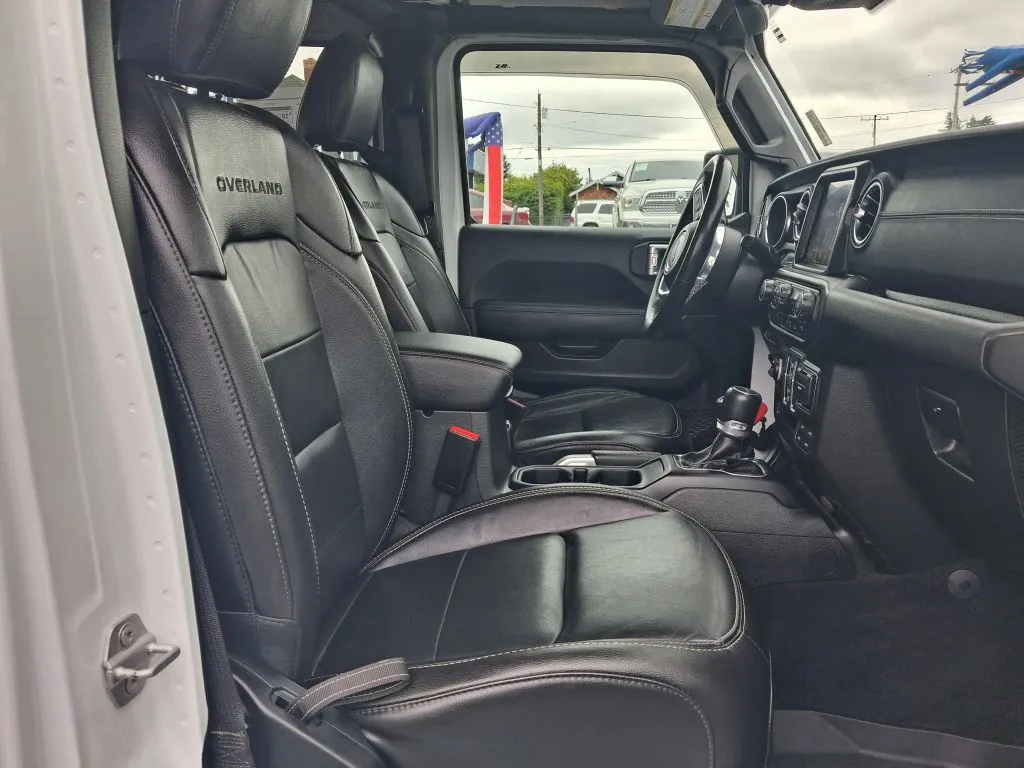 Jeep Gladiator photo 11