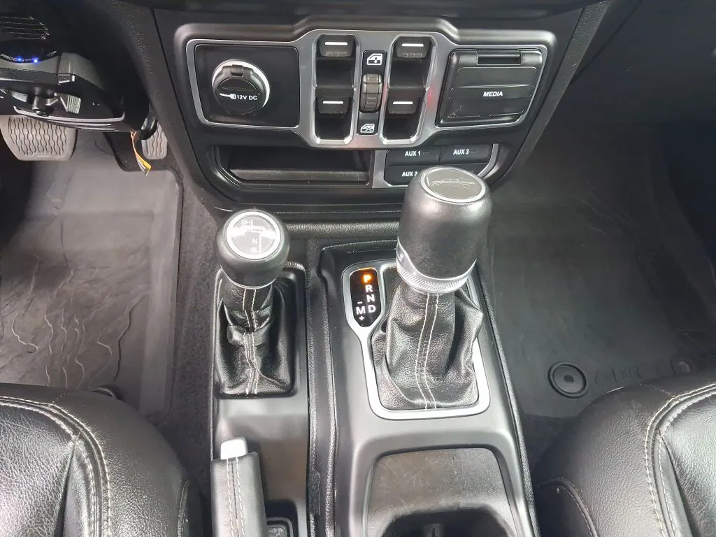 Jeep Gladiator photo 20
