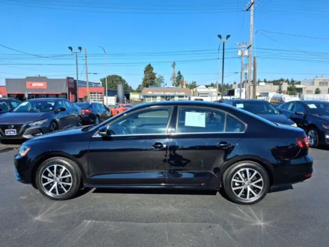More photos of 2017 Volkswagen Jetta 1.4T SE Sedan 4D at All American Motors, WA
